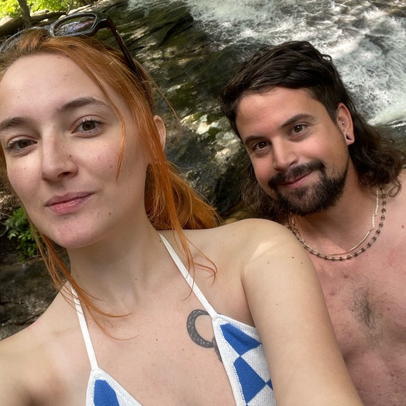 Meet your Posher, Annmarie 🖤 - Picture 5 of 9